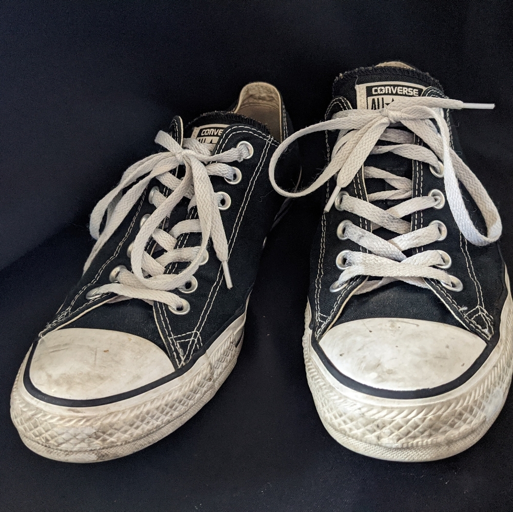 Black Converse size 10.5